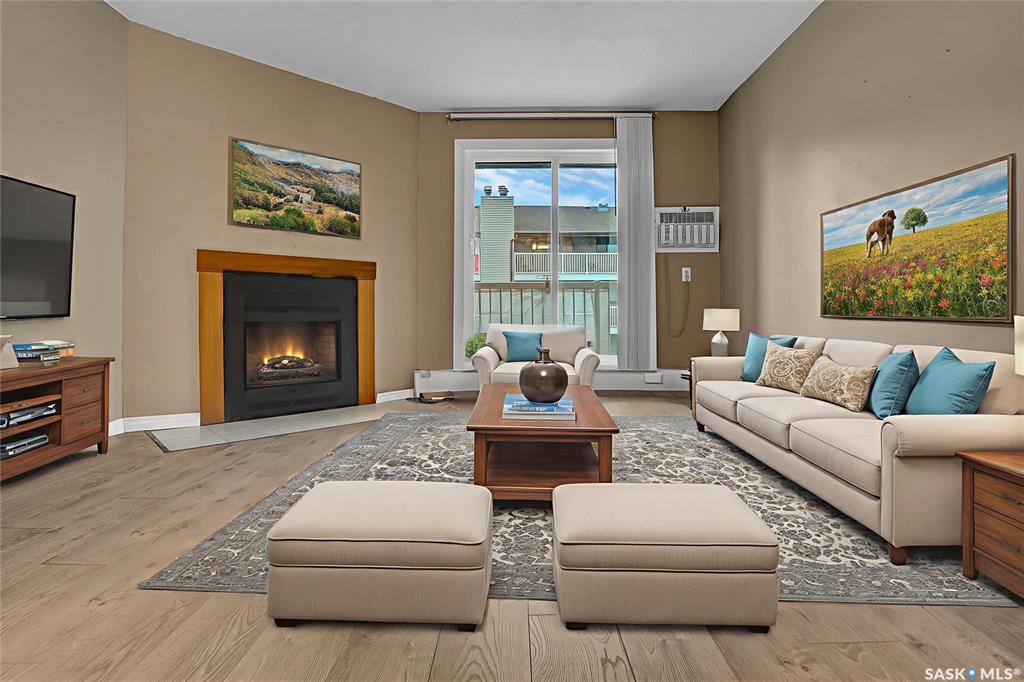 Fifth View of 51 Wood Lily Drive #205, VLA/Sunningdale, Moose Jaw, Saskatchewan, S6J 1H1