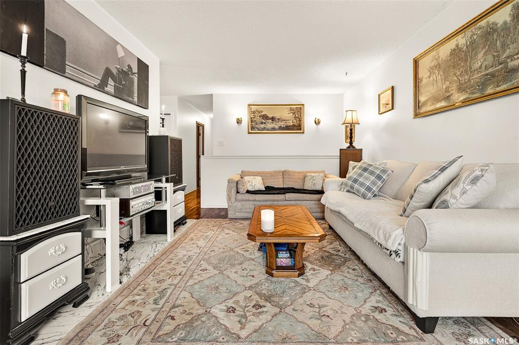 Fourth View of 651 Stadacona Street E, Hillcrest MJ, Moose Jaw, Saskatchewan, S6H 0K1