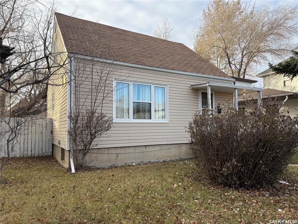 Third View of 1178 Chestnut Avenue, Hillcrest MJ, Moose Jaw, Saskatchewan, S6H 1B1