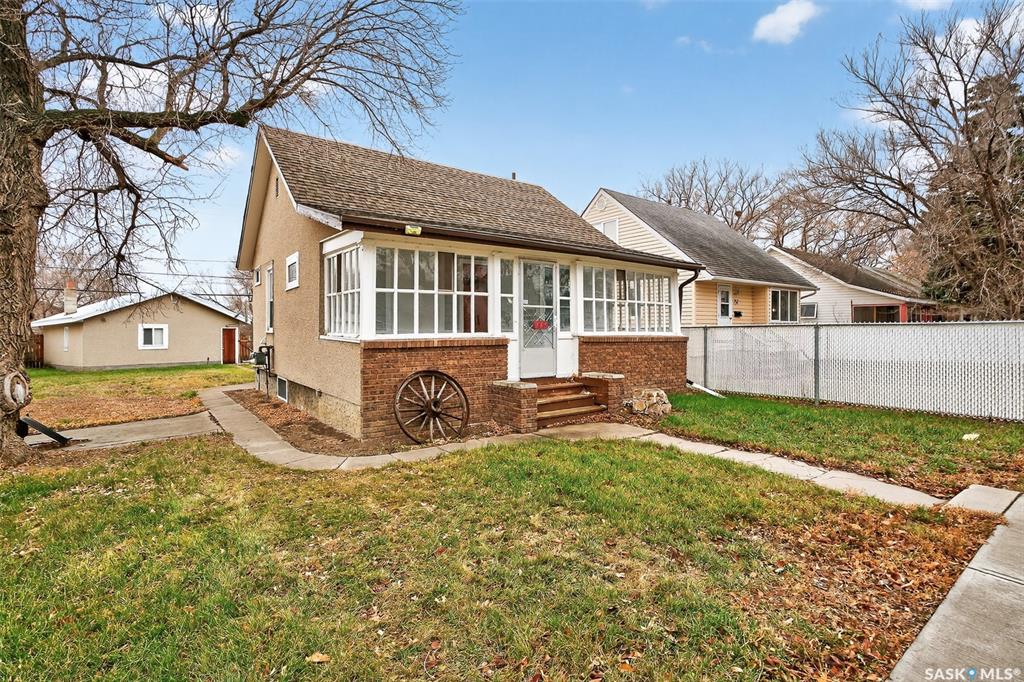 Fifth View of 759 Ominica Street E, Hillcrest MJ, Moose Jaw, Saskatchewan, S6H 0H7