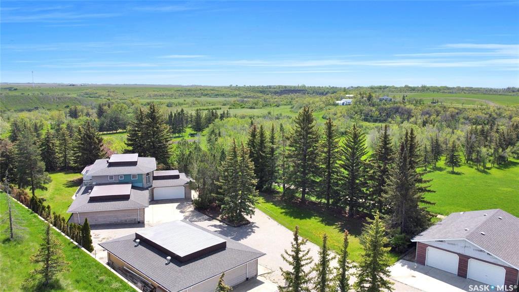 Fourth View of 1055 7th Avenue Sw, Westmount/Elsom, Moose Jaw, Saskatchewan, S6H 5R2