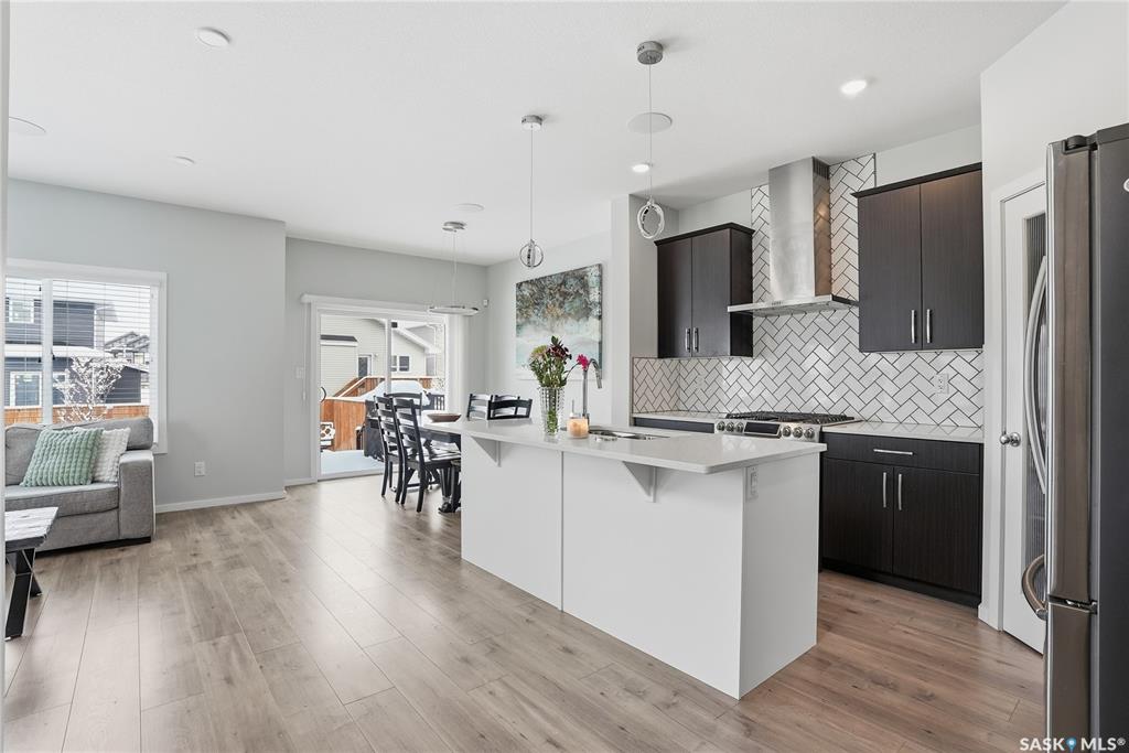 Third View of 551 Kensington Place, Kensington, Saskatoon, Saskatchewan, S7L 6N5