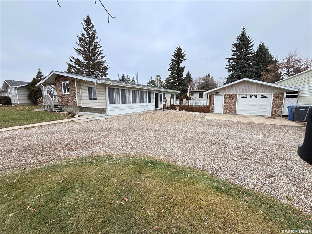 Second View of 1232 111 Th Street, Deanscroft, North Battleford, Saskatchewan, S9A 3N3