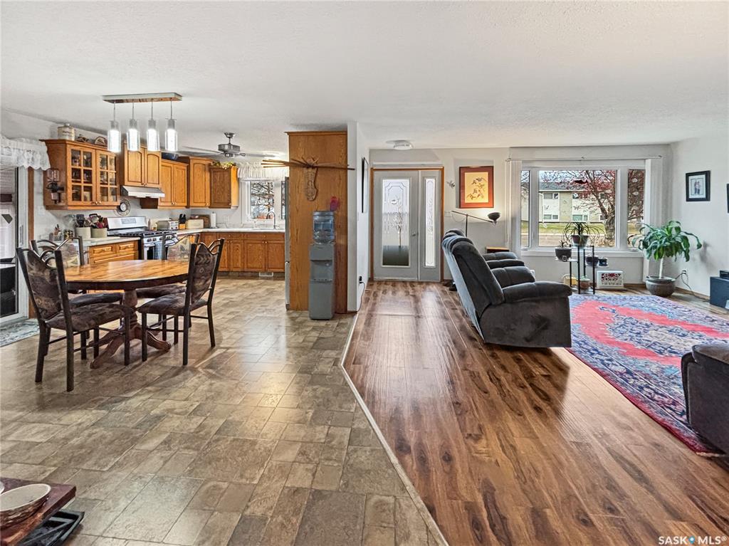 Fourth View of 1232 111 Th Street, Deanscroft, North Battleford, Saskatchewan, S9A 3N3