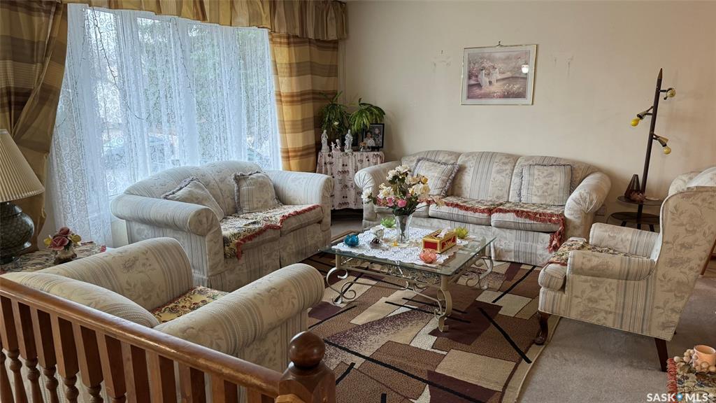 Third View of 1534 Fleet Street, Glencairn Village, Regina, Saskatchewan, S4N 5S1