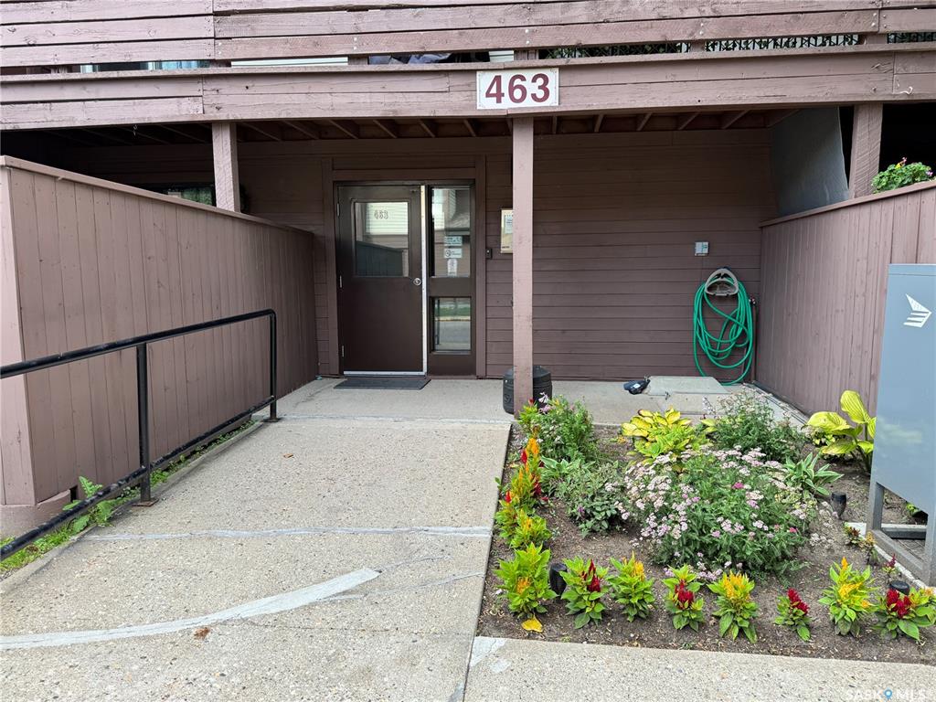 Third View of 463 Pendygrasse Road #204, Fairhaven, Saskatoon, Saskatchewan, S7M 5H3
