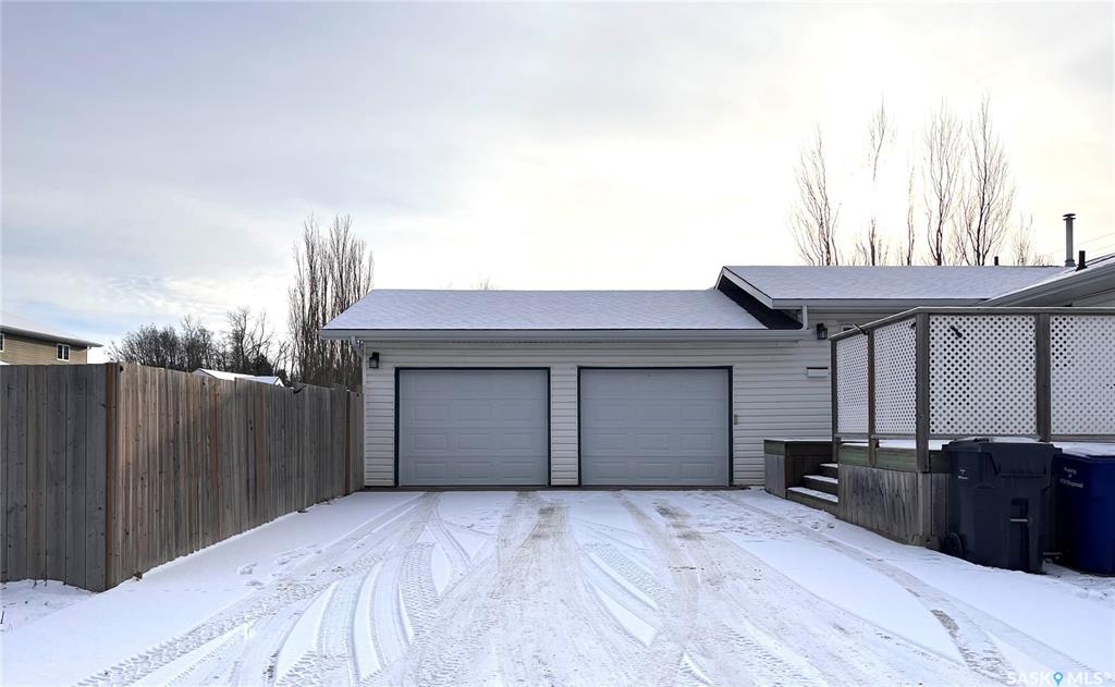 Third View of 109 6th Street E, Nipawin, Saskatchewan, S0E 1E0