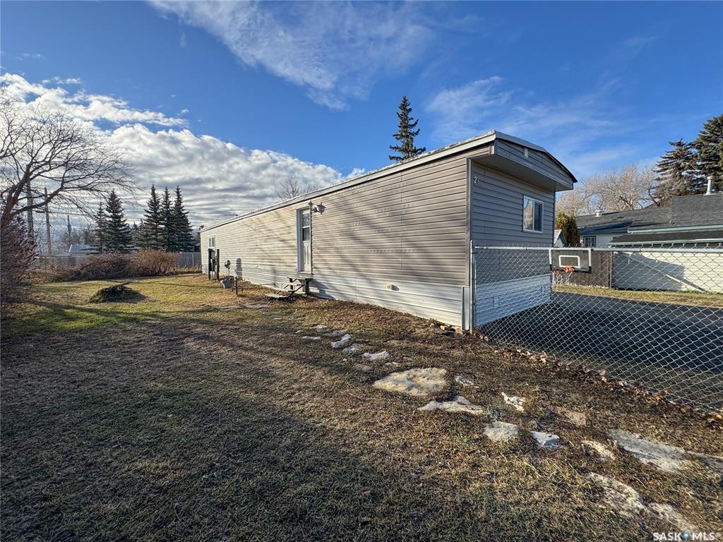 Third View of 26 Empress Avenue E, Qu'Appelle, Saskatchewan, S0G 4A0