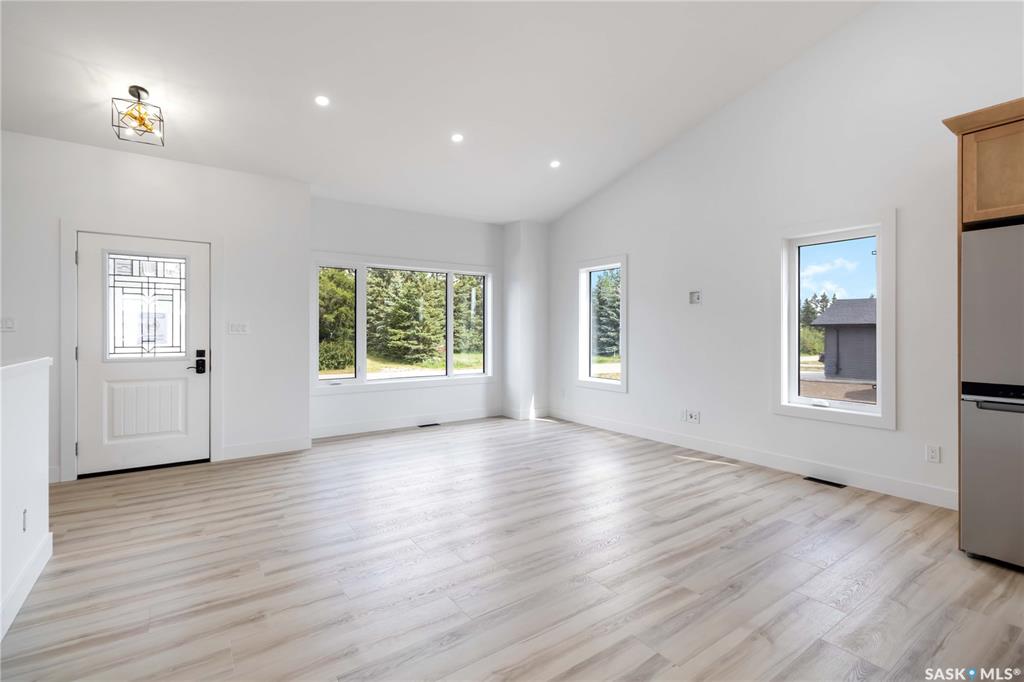 Third View of 210 2nd Street S, Waldheim, Saskatchewan, S0K 4R0