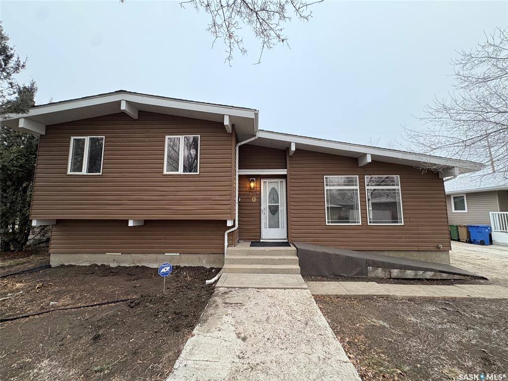 70 Dutton Crescent, SK024852, Saskatchewan,