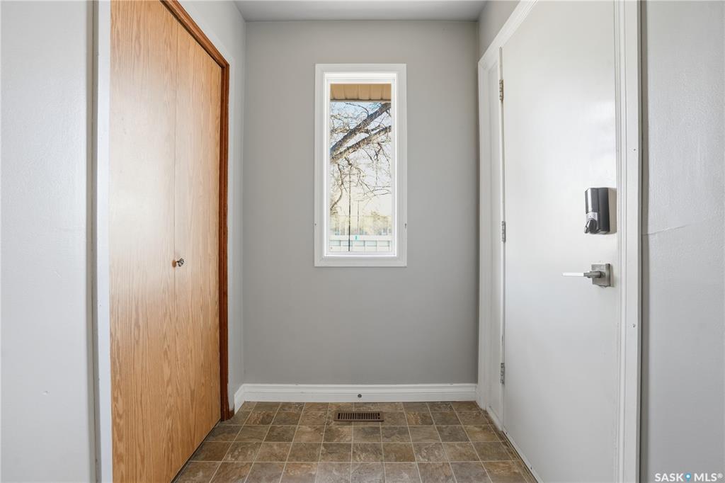 Second View of 918 Garnet Street, Washington Park, Regina, Saskatchewan, S4T 2X5