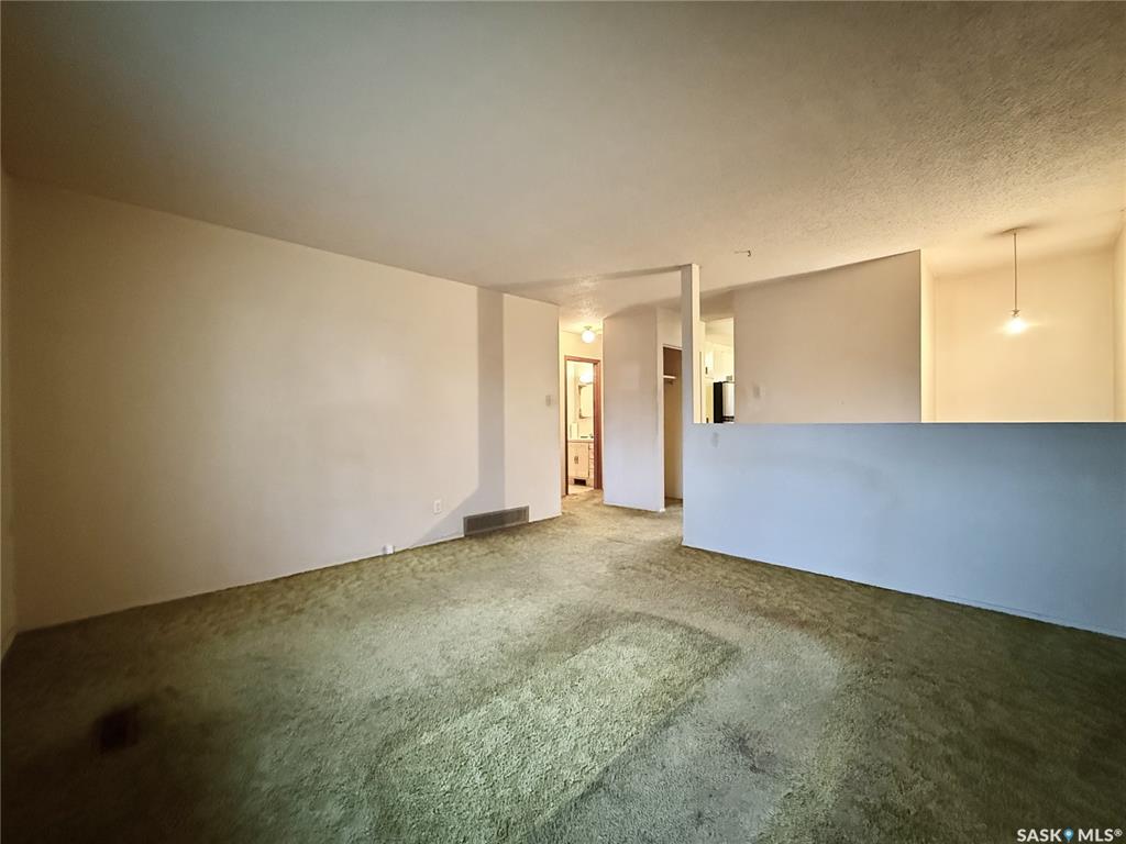 Fifth View of 83 Young Crescent, Glencairn, Regina, Saskatchewan, S4N 4K9