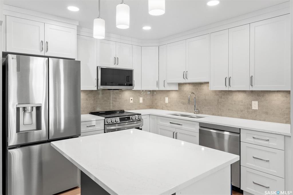 Fifth View of 318 108th Street #102, Sutherland, Saskatoon, Saskatchewan, S7N 1P8