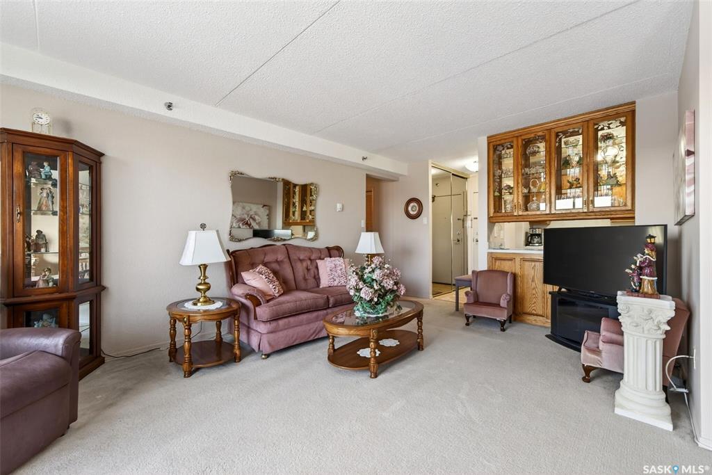 Fourth View of 4045 Rae Street #521, Parliament Place, Regina, Saskatchewan, S4S 6Y8