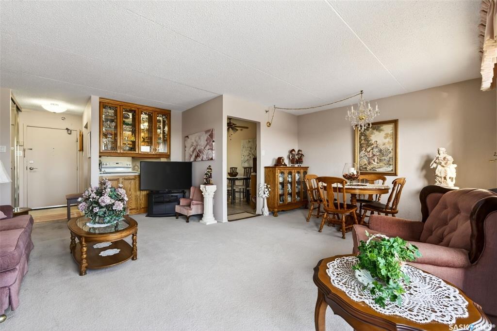 Fifth View of 4045 Rae Street #521, Parliament Place, Regina, Saskatchewan, S4S 6Y8