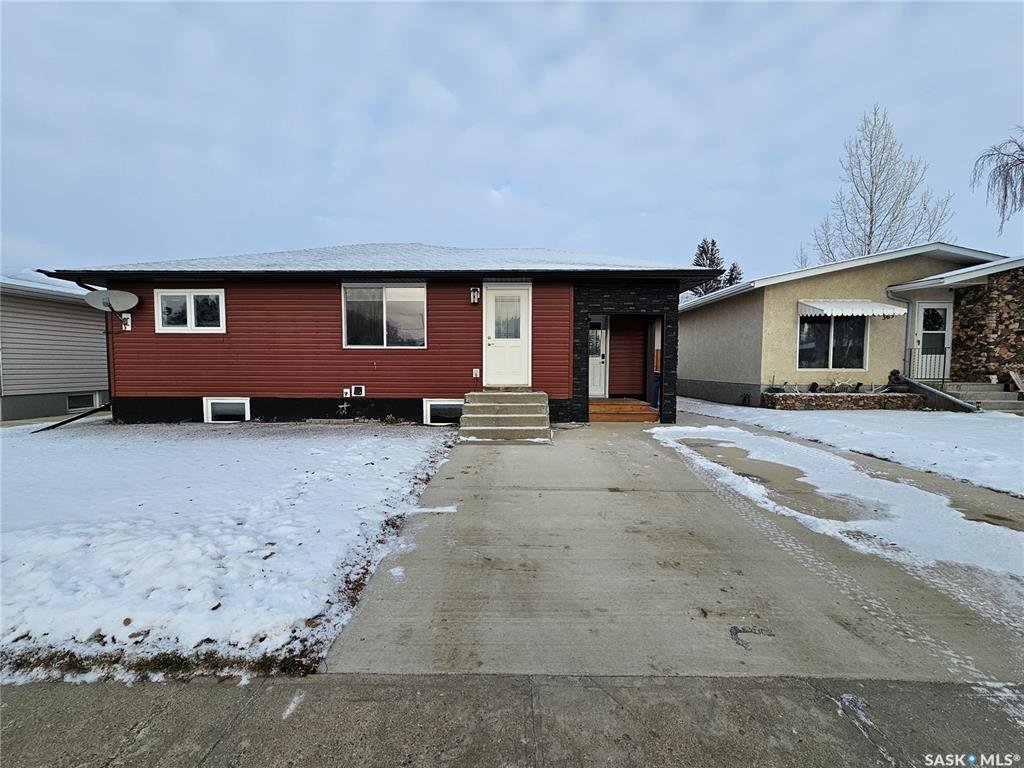 373 2nd Avenue W #W, SK025022, Saskatchewan,