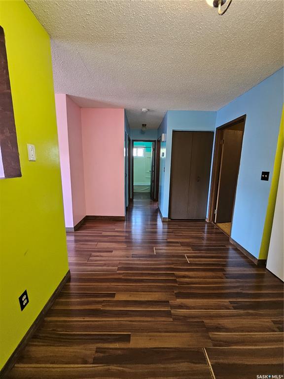 Fifth View of 525 Dufferin Avenue #204, Hillside, Estevan, Saskatchewan, S4A 2J1