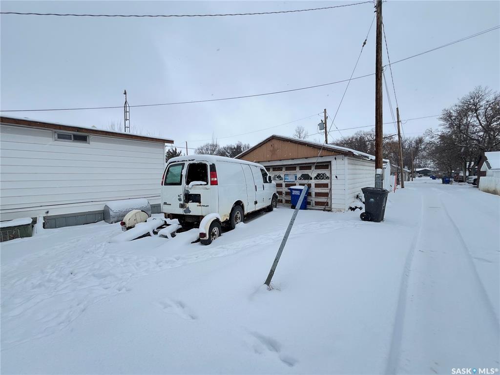 Fourth View of 307 Aspen Street, Maple Creek, Saskatchewan, S0N 1N0