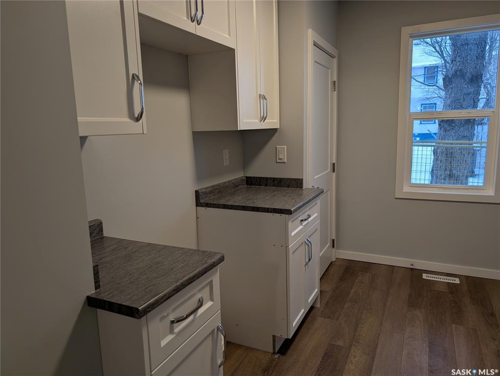 Fourth View of 102 32nd Street W, Caswell Hill, Saskatoon, Saskatchewan, S7L 0S1