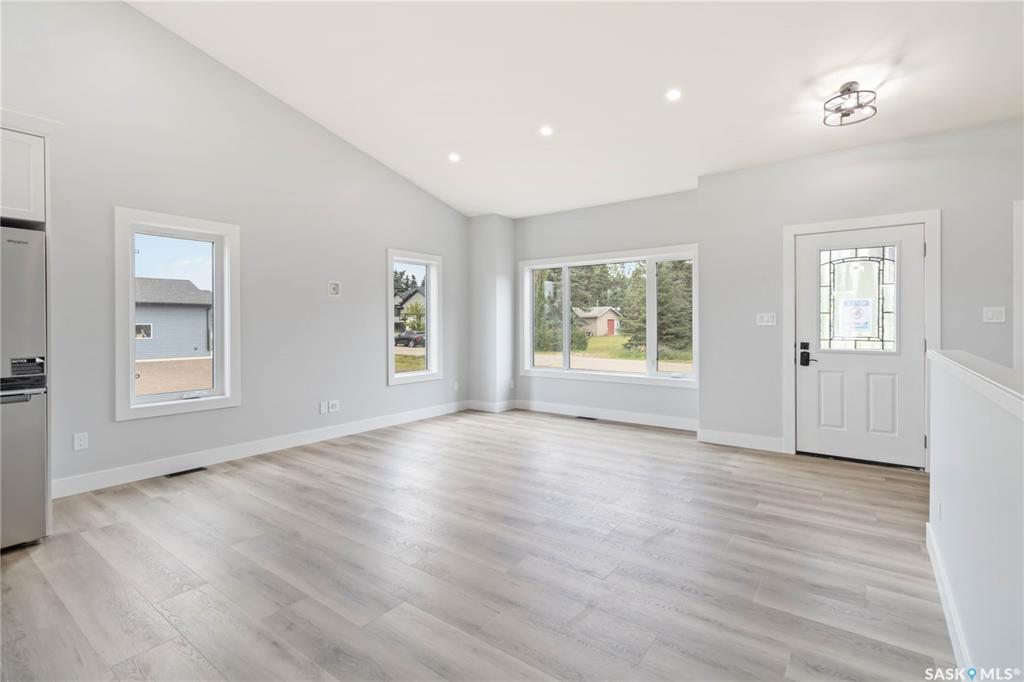 Third View of 208 2nd Street S, Waldheim, Saskatchewan, S0K 4R0