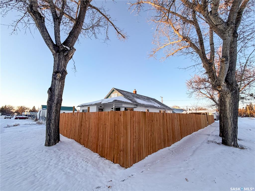 Fourth View of 301 Front Street, Eastend, Saskatchewan, S0N 0T0