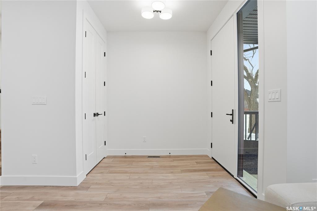 Fourth View of 1137 13 Th Street, Varsity View, Saskatoon, Saskatchewan, S7H 0B8