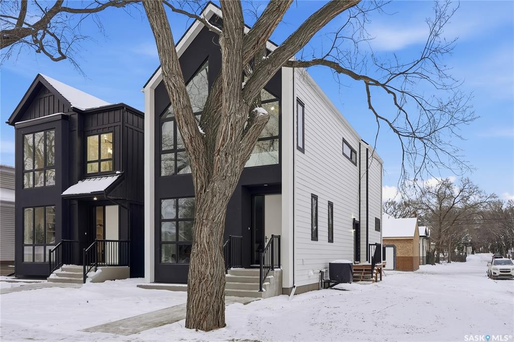Third View of 1139 13 Th Street E, Varsity View, Saskatoon, Saskatchewan, S7H 0B8