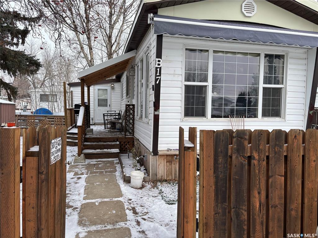 MLS® listing #SK025164 for sale located at 1455 9th Avenue Ne #B17
