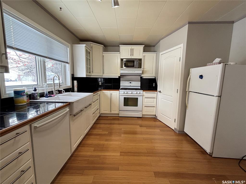 Third View of 312 Cypress Street, Maple Creek, Saskatchewan, S0N 1N0