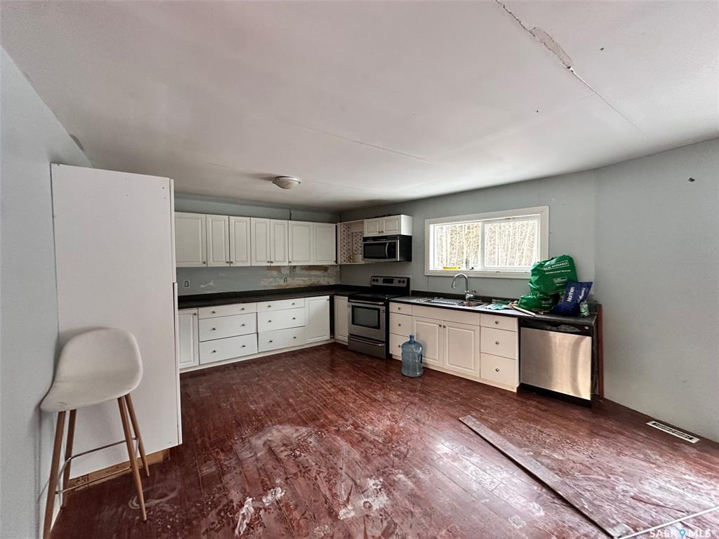 Second View of 404 Blackpoint Bay, Black Point, Saskatchewan, S0M 1G0