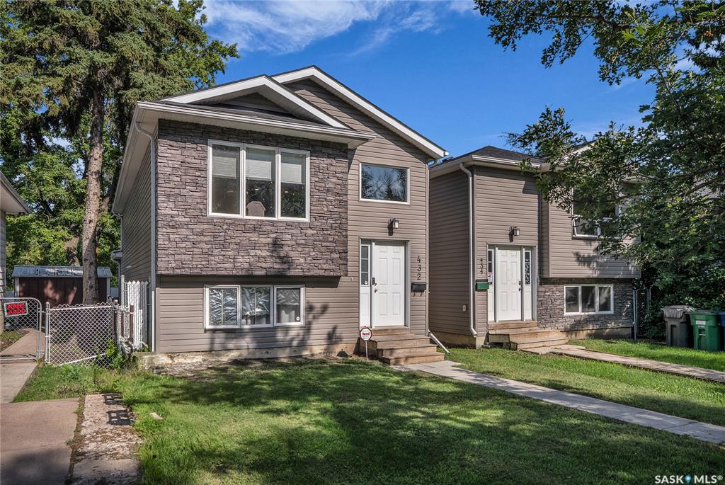 Second View of 432 S Avenue S, Pleasant Hill, Saskatoon, Saskatchewan, S7M 3A4