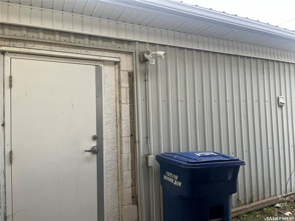 Third View of 323 4th Avenue Sw, Westmount/Elsom, Moose Jaw, Saskatchewan, S6H 5V2