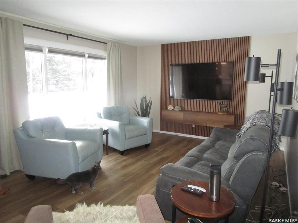 Fourth View of 249 6th Avenue E, Gravelbourg, Saskatchewan, S0H 1X0