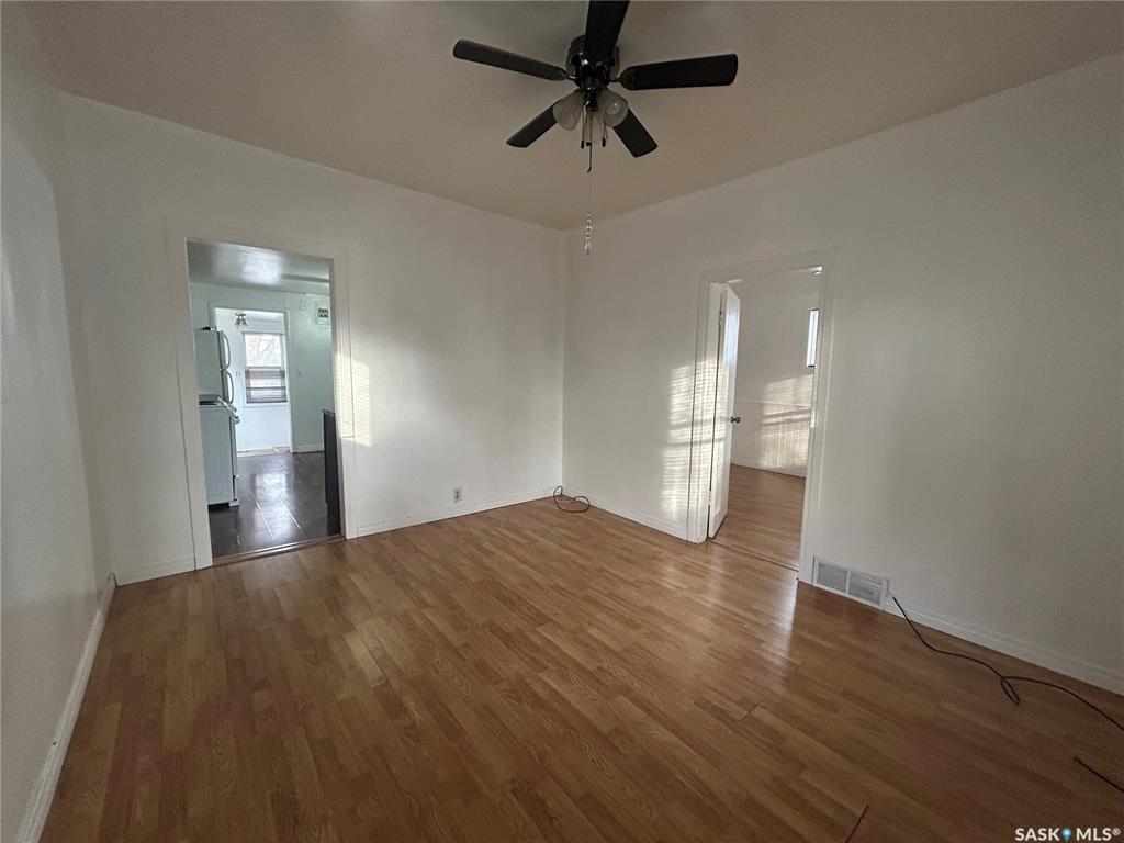 Fifth View of 1042 Coteau Street W, Westmount/Elsom, Moose Jaw, Saskatchewan, S6H 5G4