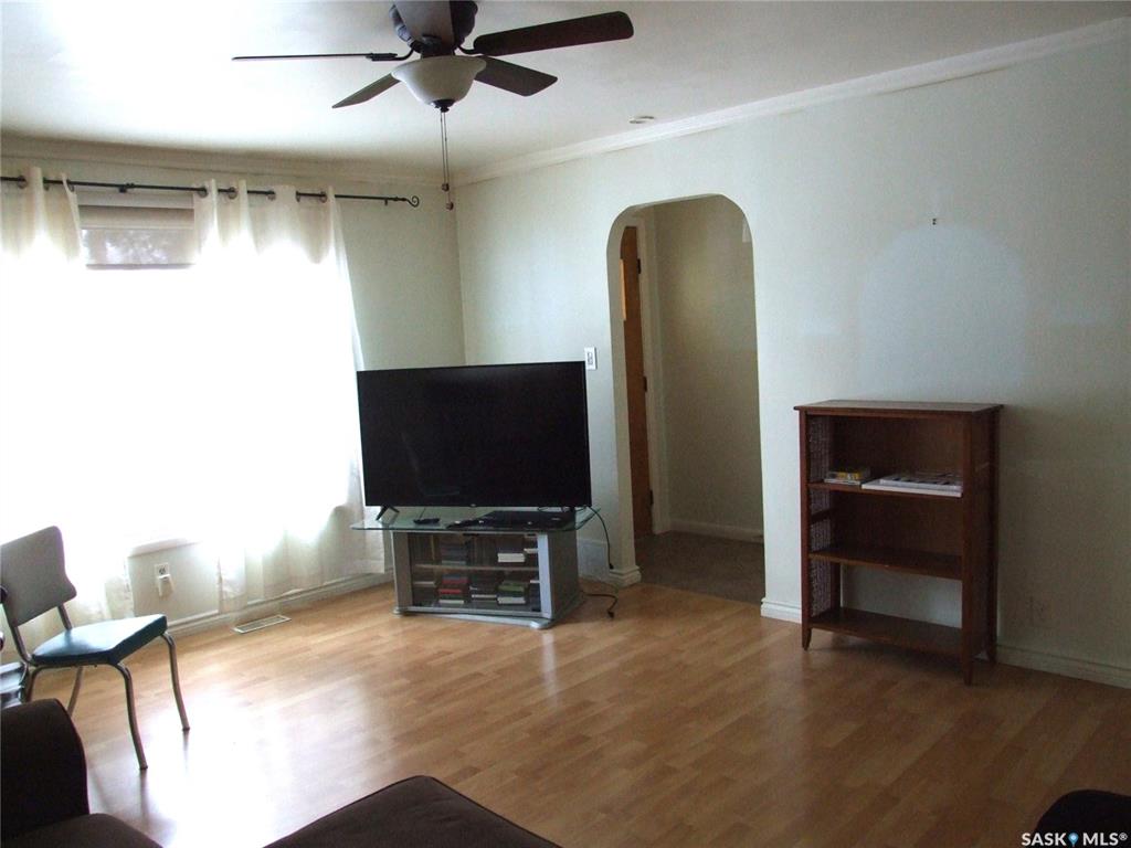 Second View of 311 3rd Avenue E, Leader, Saskatchewan, S0N 1H0