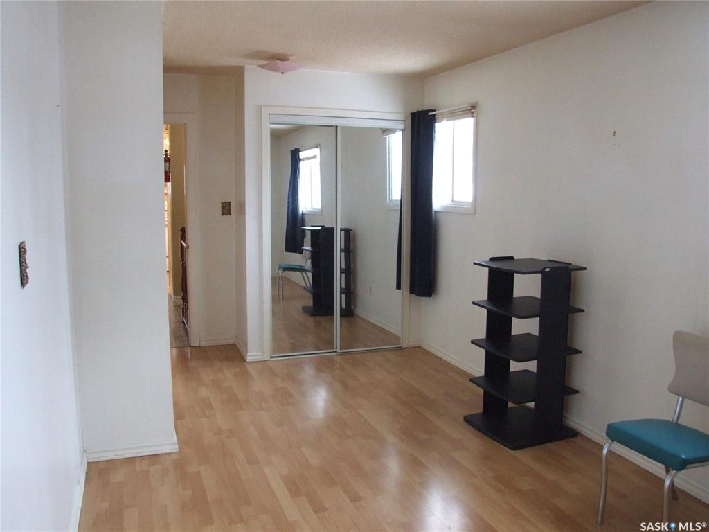 Fourth View of 311 3rd Avenue E, Leader, Saskatchewan, S0N 1H0