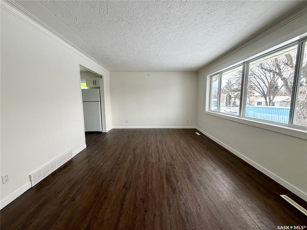 Fourth View of 338 V Avenue S, Pleasant Hill, Saskatoon, Saskatchewan, S7M 3E5