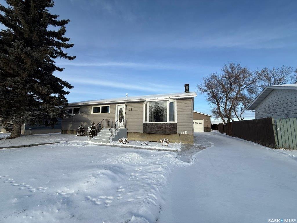 24 West Road, SK025415, Saskatchewan,