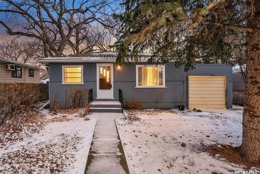 MLS® listing #SK025562 for sale located at 530 Duffield Street W