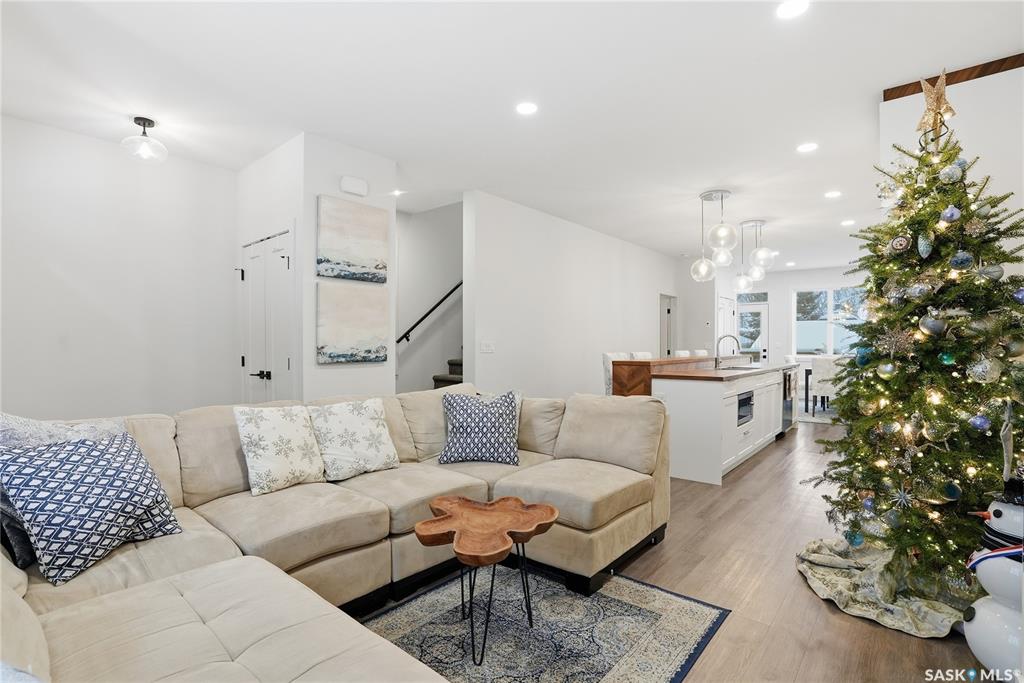 Fifth View of 712 7th Street E, Haultain, Saskatoon, Saskatchewan, S7H 0W2