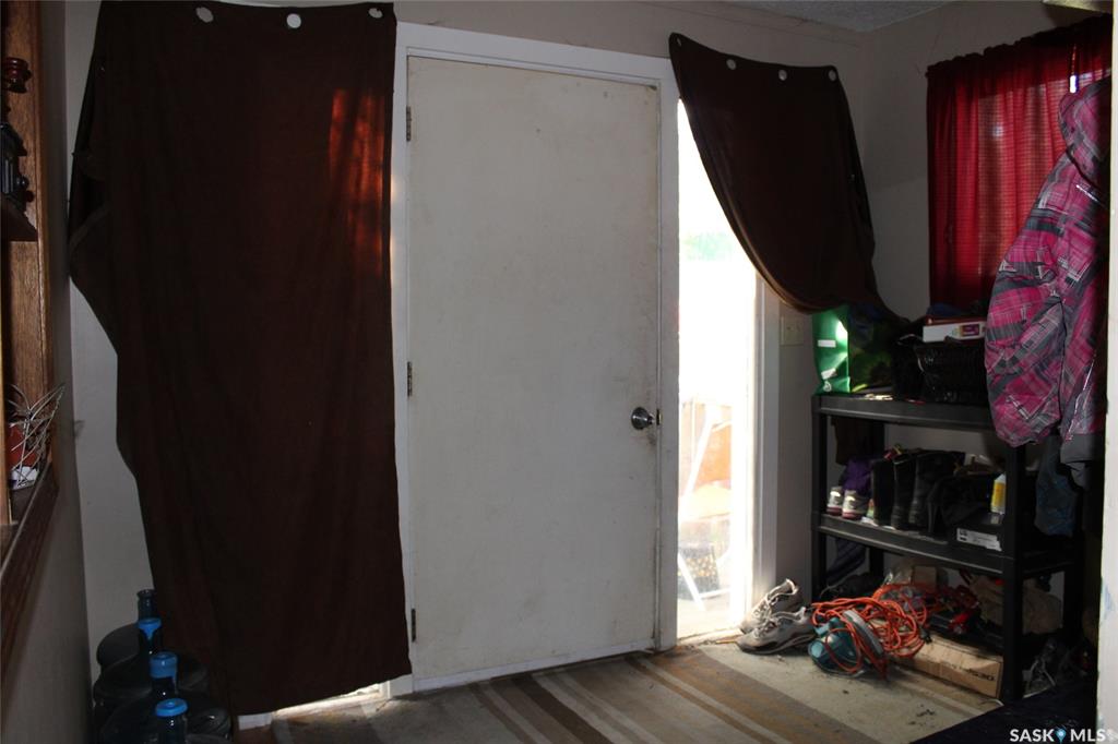 Fourth View of 508 1st Avenue E, Lampman, Saskatchewan, S0C 1N0