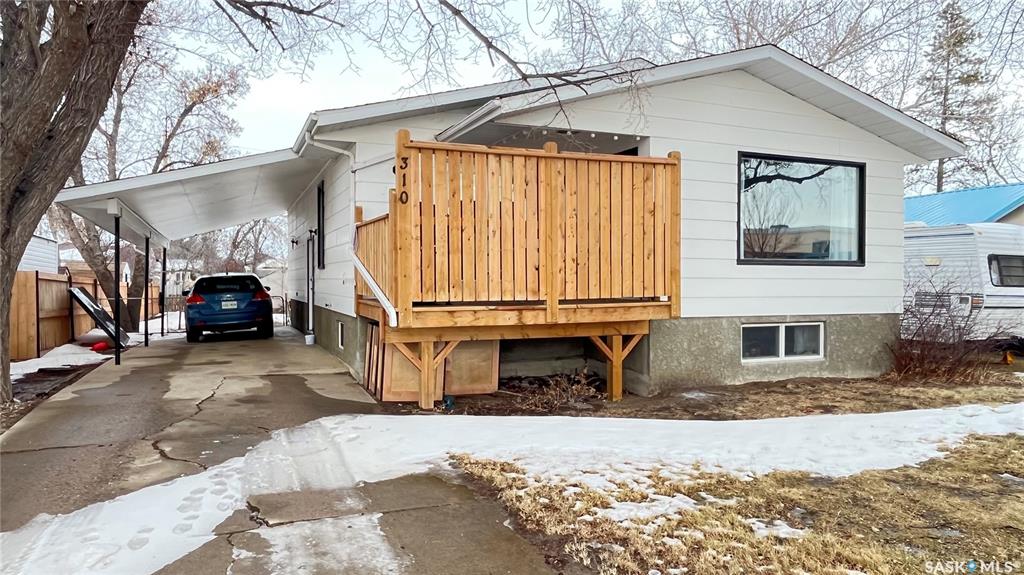 Second View of 310 Louis Avenue, Maple Creek, Saskatchewan, S0N 1N0
