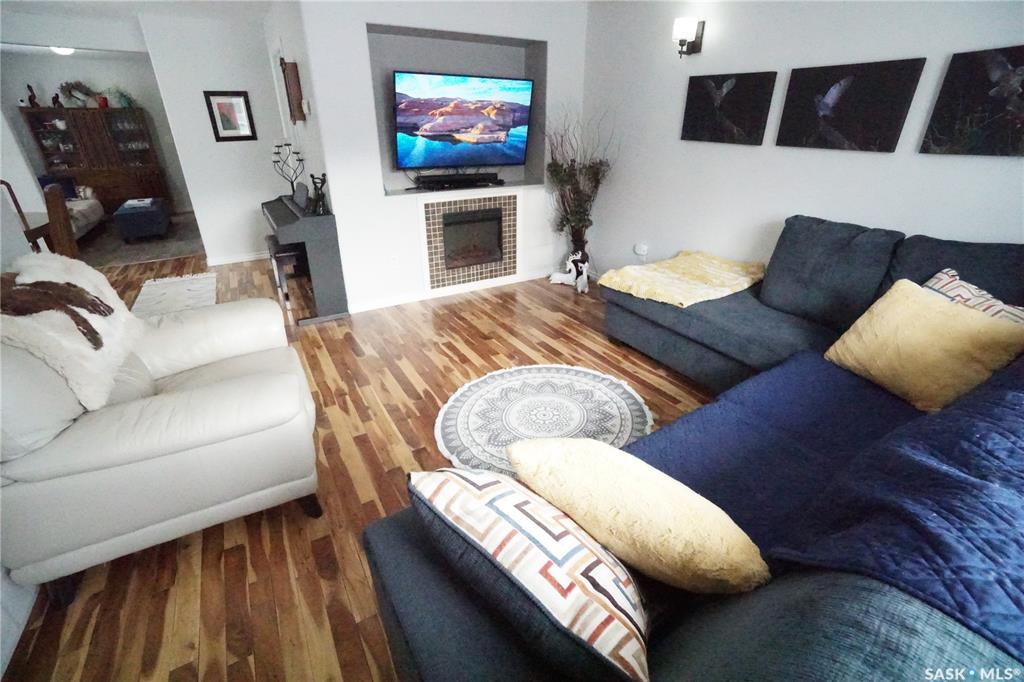 MLS® listing #SK025676 for sale located at 234 Lillooet Street Sw