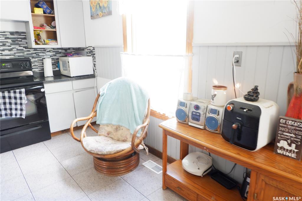 Fifth View of 568 Stadacona Street W, Central MJ, Moose Jaw, Saskatchewan, S6H 1Z9