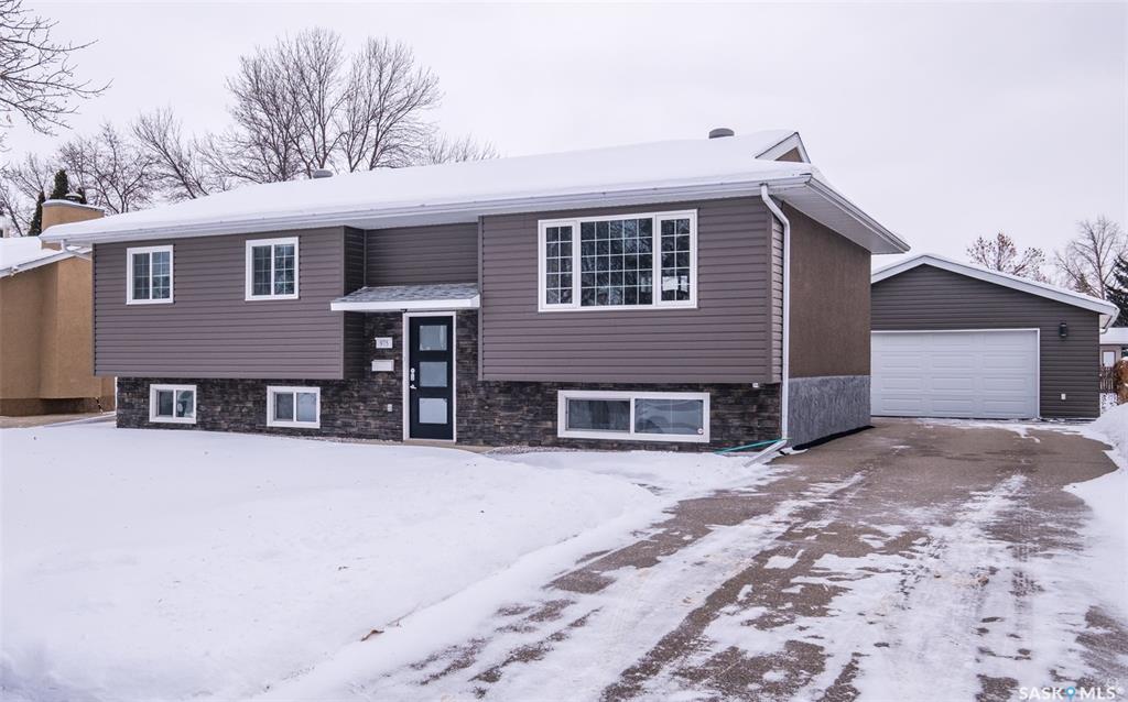975 Sanderson Crescent, SK025762, Saskatchewan,