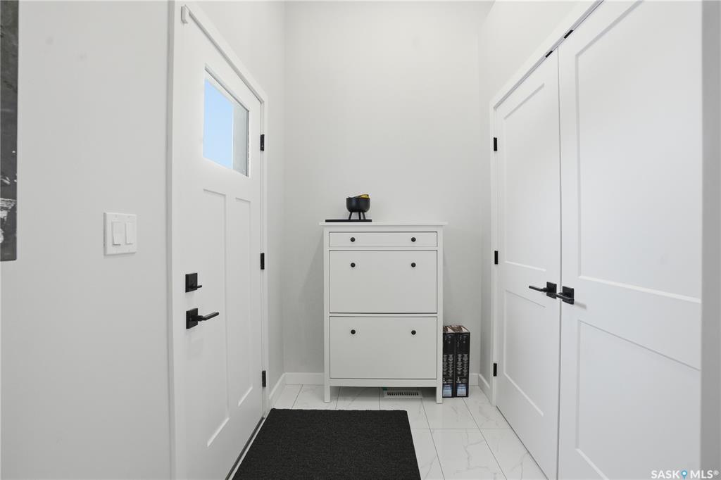 Fourth View of 746 Bentley Manor, Kensington, Saskatoon, Saskatchewan, S7L 6P2