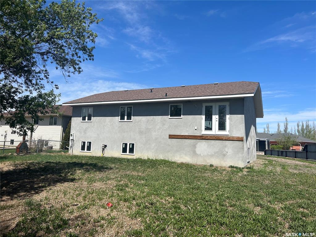 Third View of 117 Carson Bay, Lampman, Saskatchewan, S0C 0B5