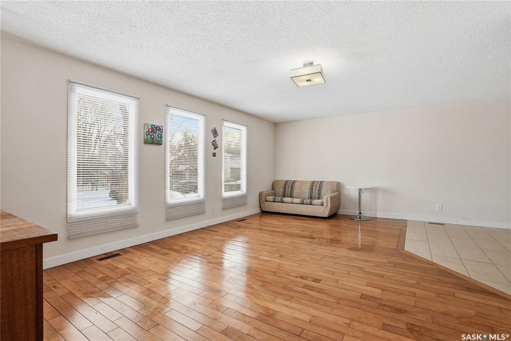 Second View of 313 Q Avenue S, Pleasant Hill, Saskatoon, Saskatchewan, S7M 2Y2