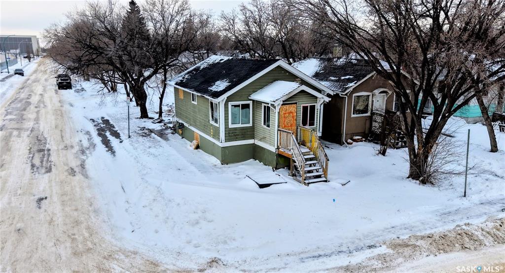 MLS® listing #SK025859 for sale located at 1578 Elphinstone Street