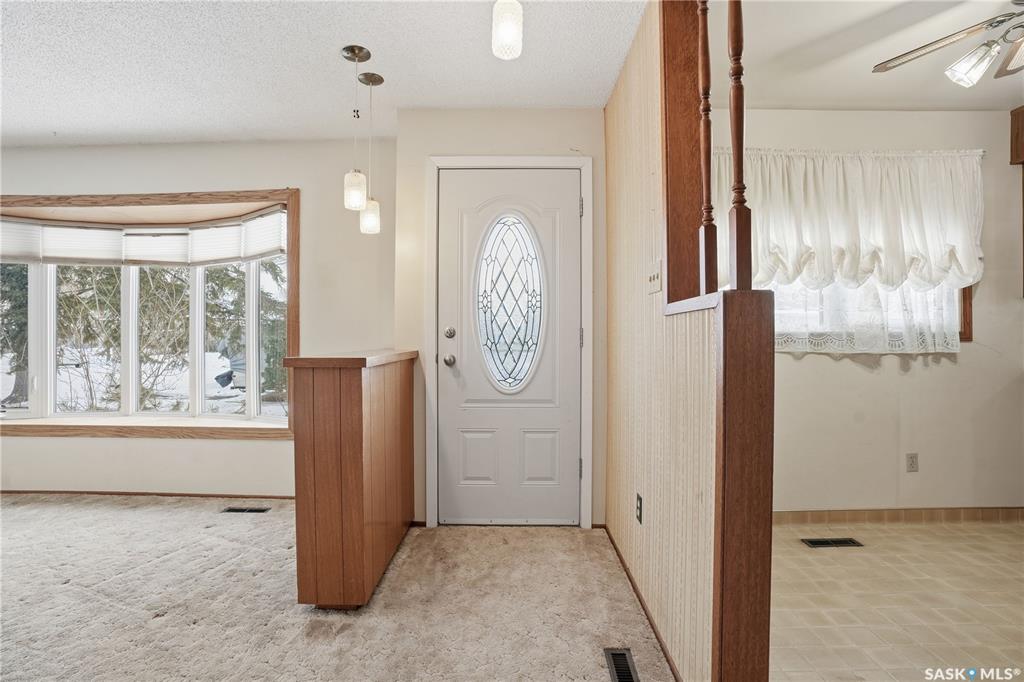 Second View of 30 Cushing Crescent, Glen Elm Park, Regina, Saskatchewan, S4N 1V1